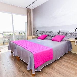 Zimmer mit zwei Einzelbetten